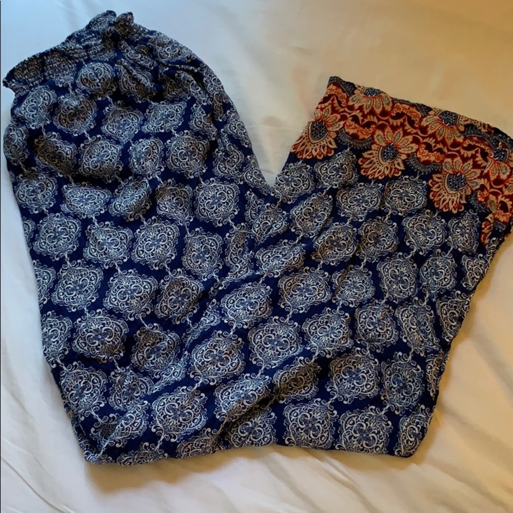 Wide leg blue patterned pants